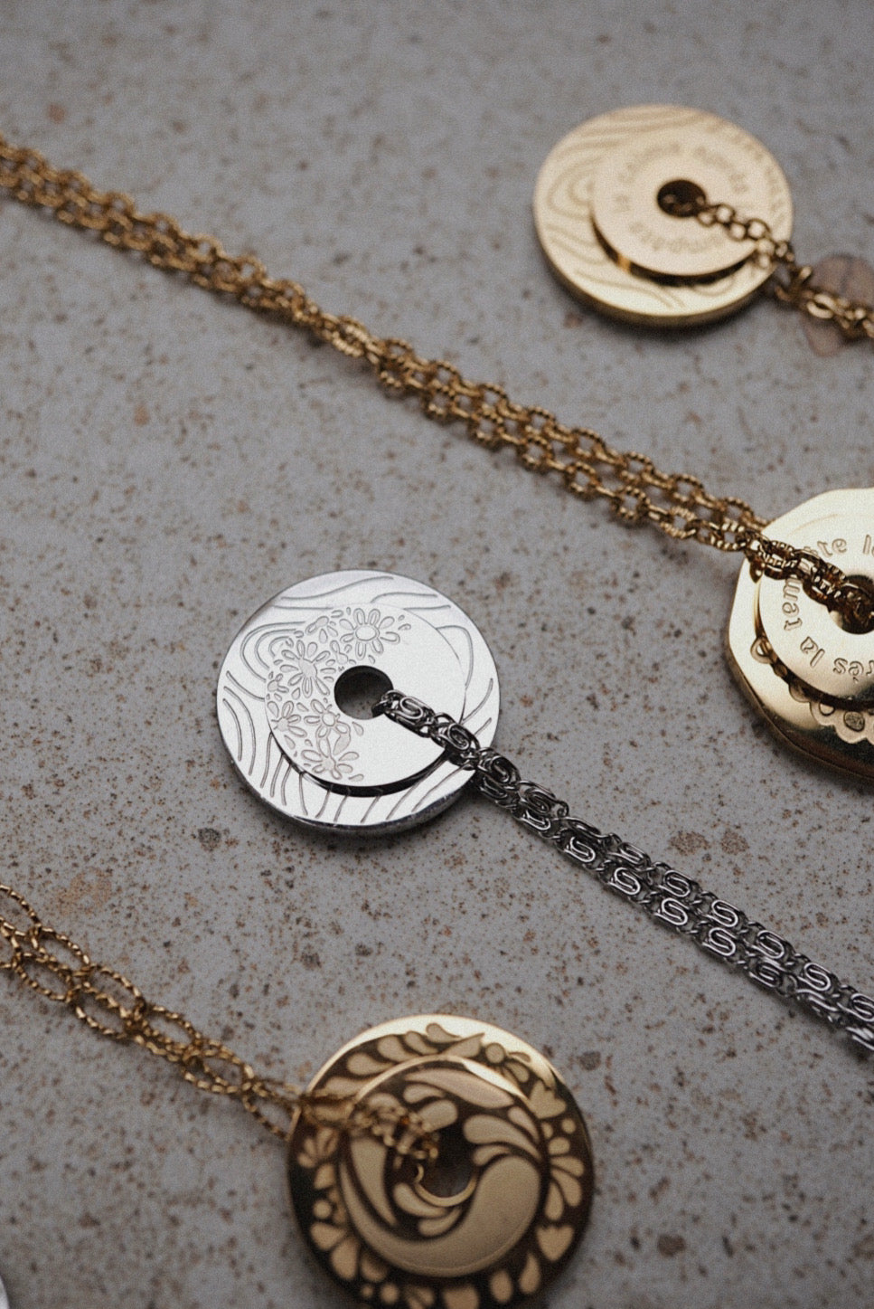 Coffret Collier double médaillon