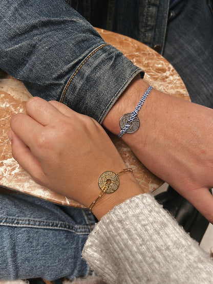 Médaillon en cordon